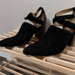 Ann Taylor Black Suede Pointed Toe Block Heel Women's Shoes